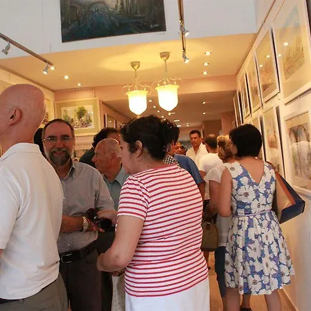 Sun Hall Hotel de apartamente Larnaca