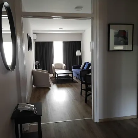 Sun Hall Hotel de apartamente Larnaca