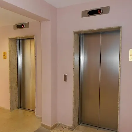 Hotel de apartamente Sun Hall 3*