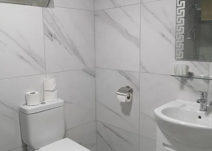 Sun Hall Aparthotel 3*