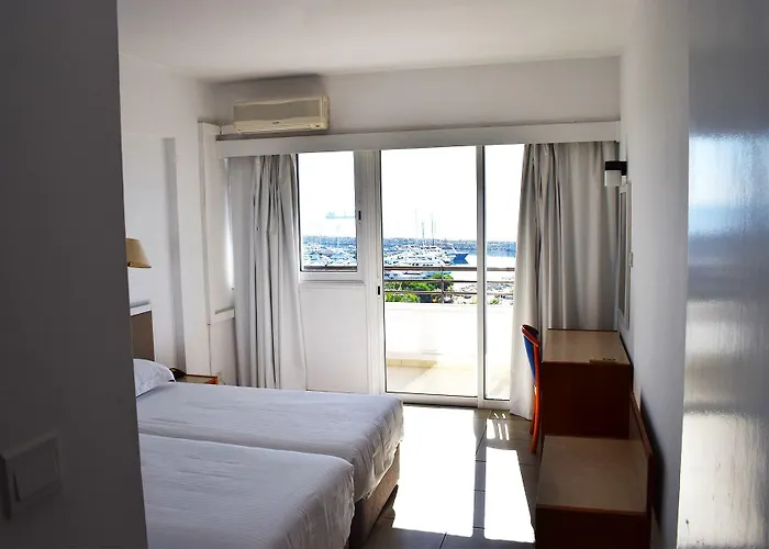 Sun Hall Апарт-отель 3*