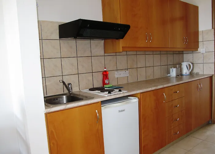 Sun Hall 3* Ларнака