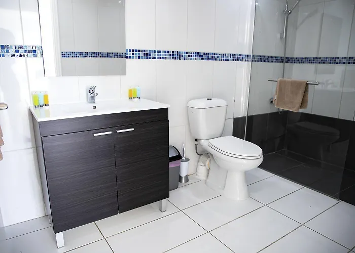 Sun Hall Апарт-отель Ларнака