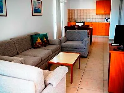 Sun Hall Aparthotel Larnaca