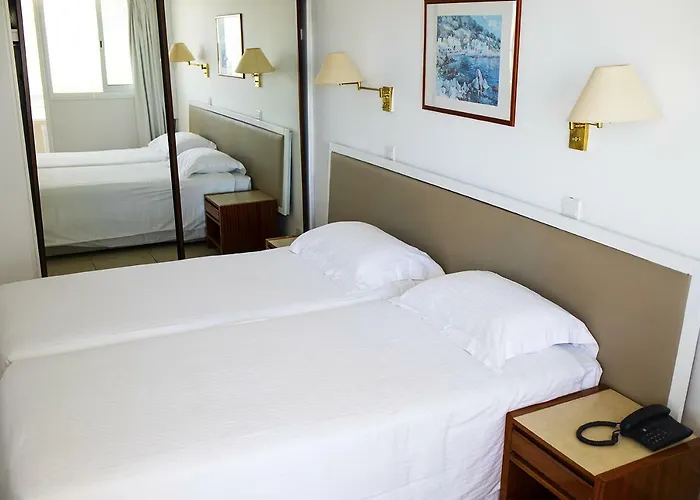 Aparthotel Sun Hall Larnaca