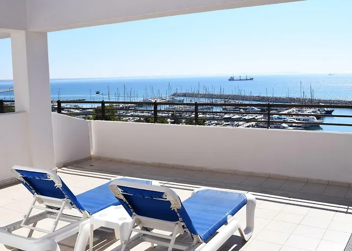 Sun Hall Aparthotel 3*